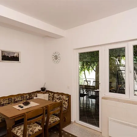 Zaton Apartman *